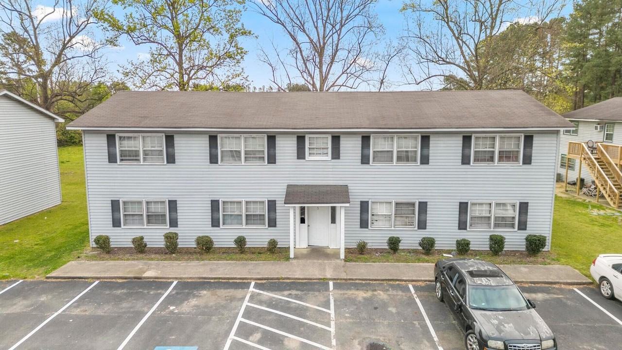 Garden Apartments - Photo 5 of 6