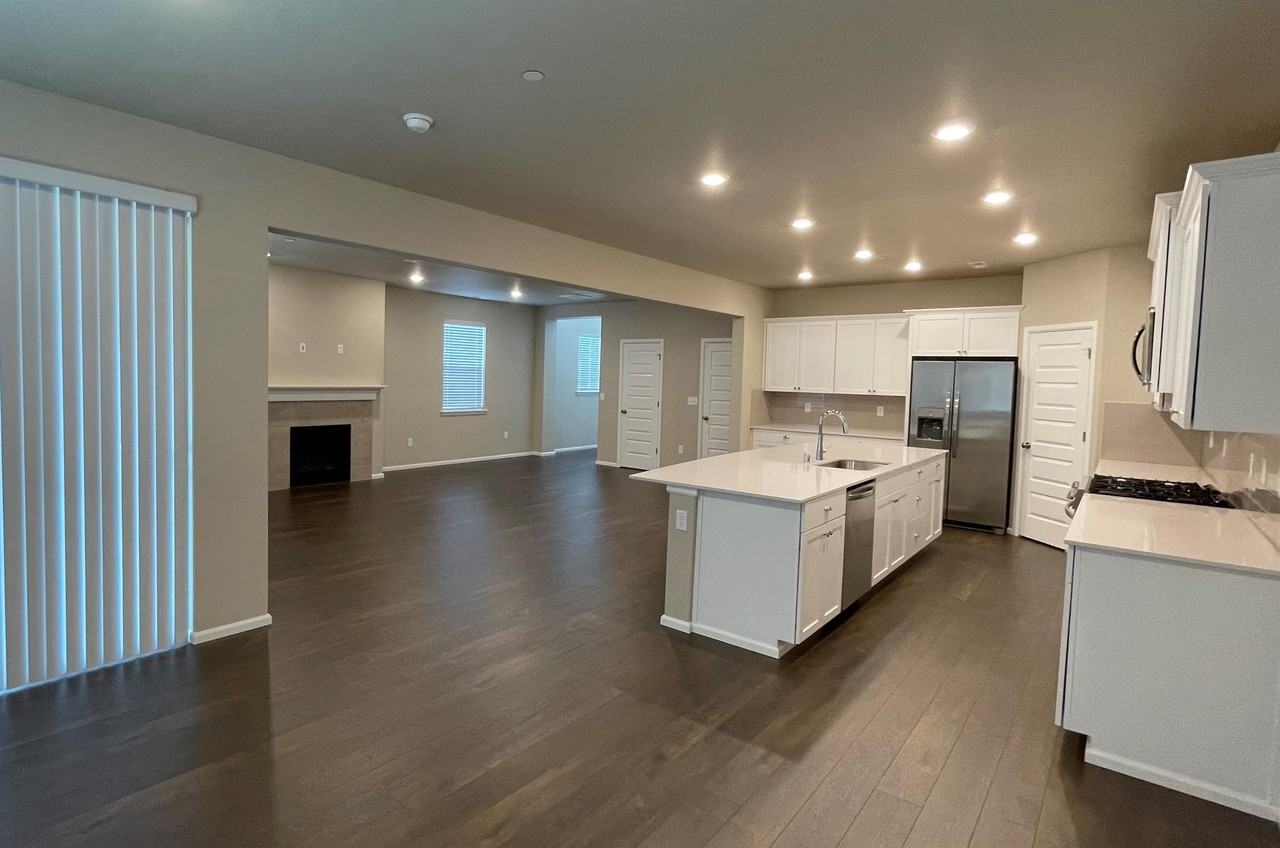 913 Timberline Ave #1 - Photo 6 of 21