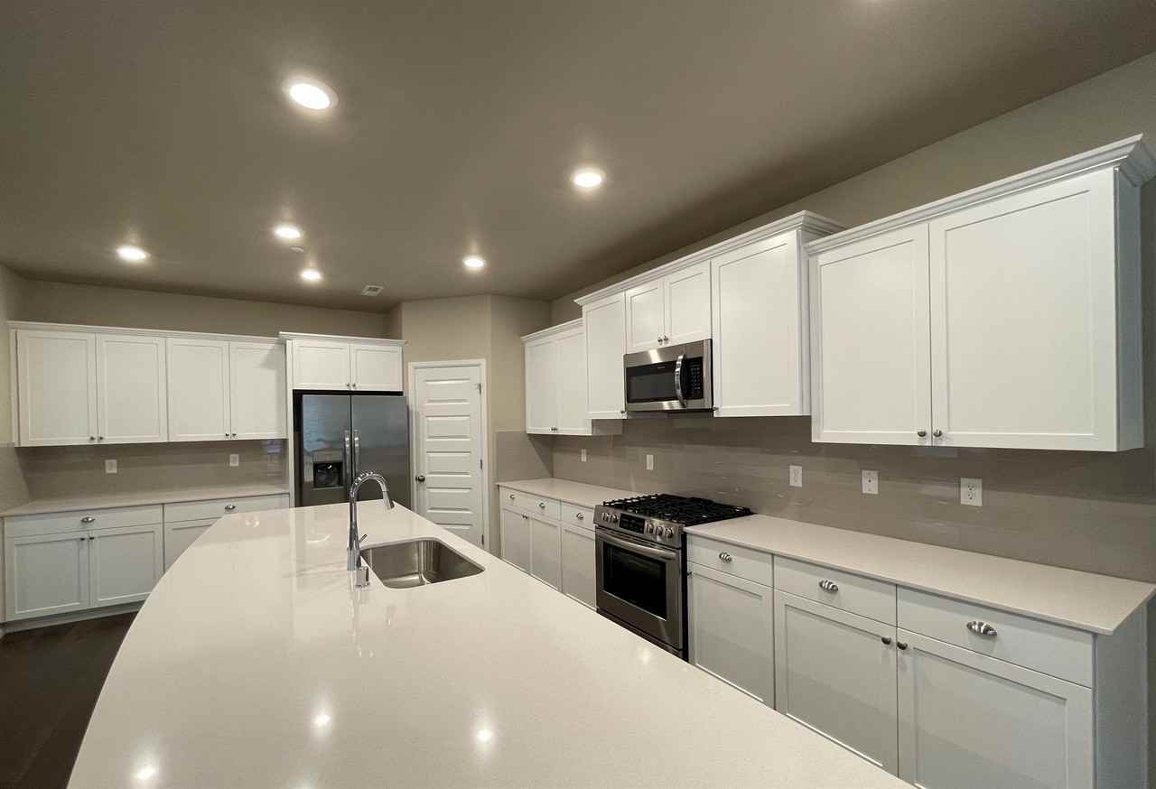 913 Timberline Ave #1 - Photo 7 of 21