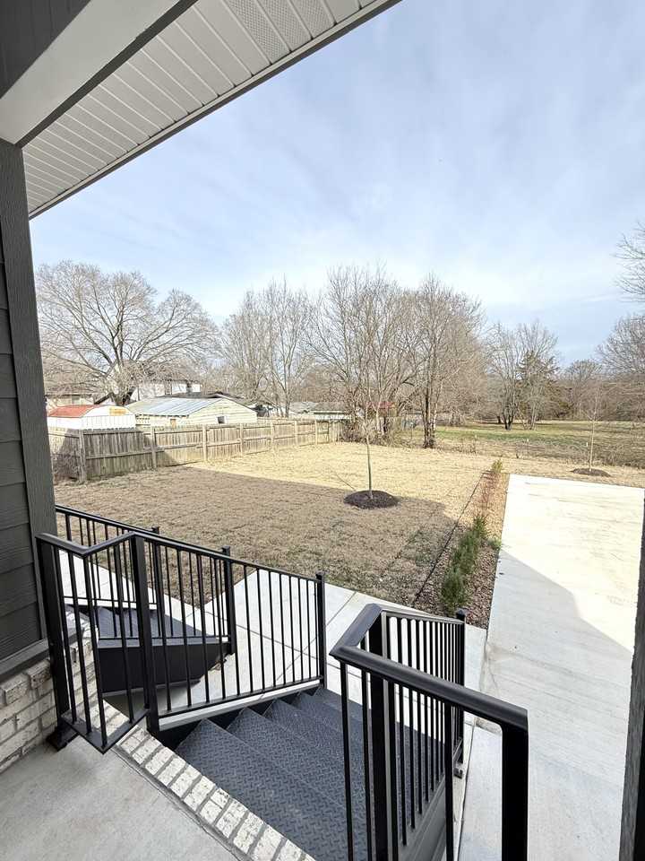 1516 W Sligo St #1 - Photo 2 of 12