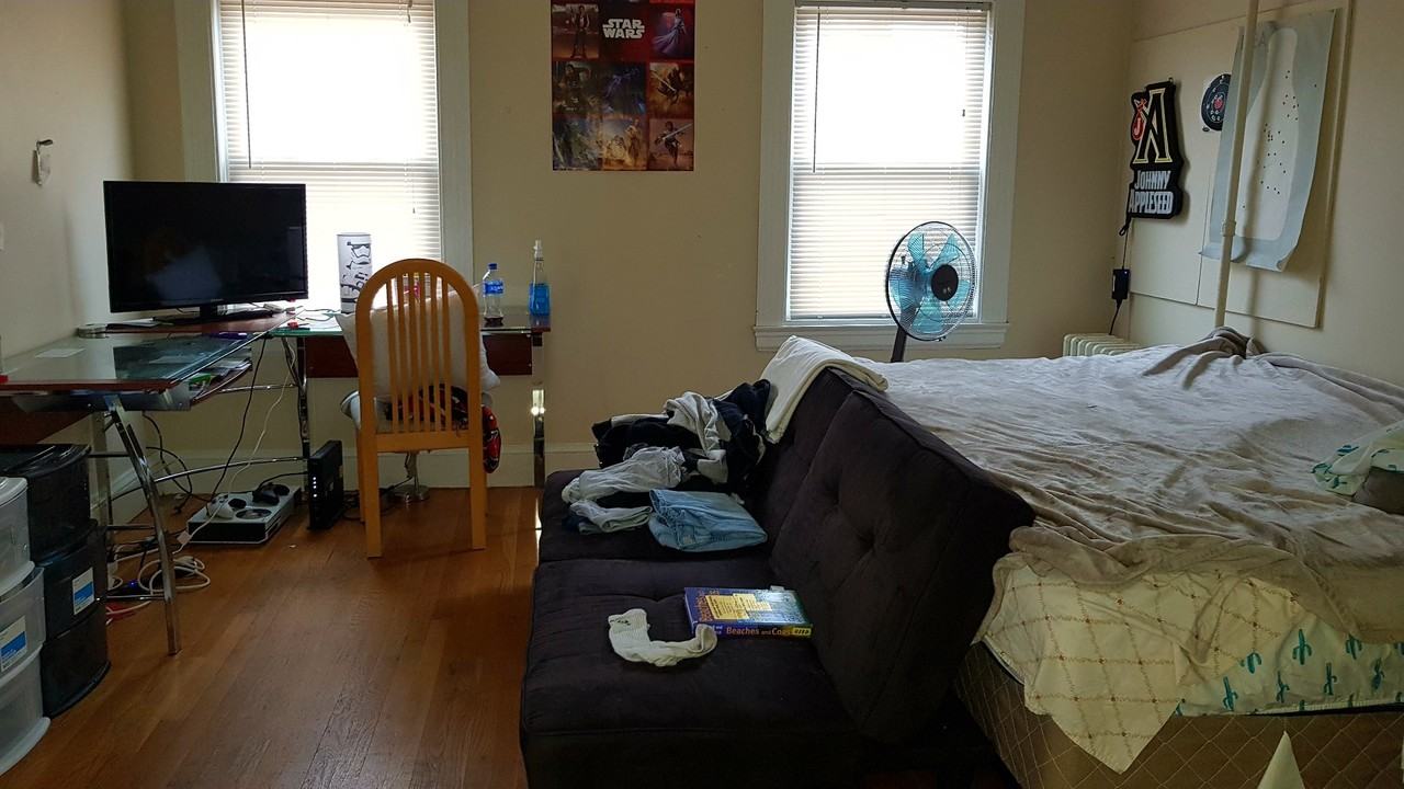 78 Linden Street - Photo 3 of 10