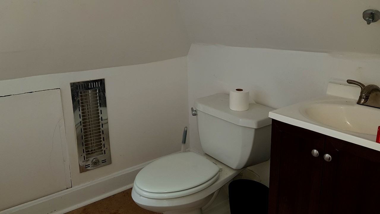 78 Linden Street - Photo 4 of 10