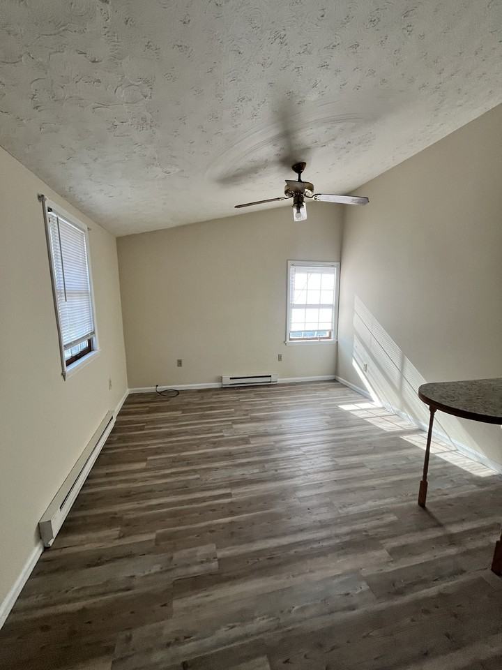 222 College Street Apt 2 - Photo 2 of 7