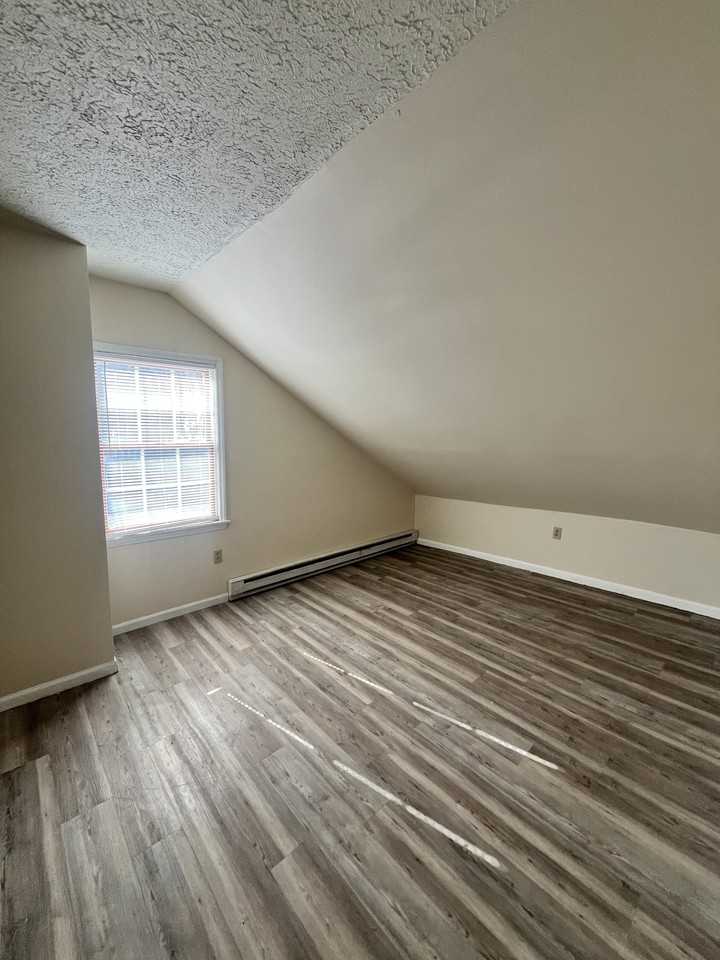 222 College Street Apt 2 - Photo 5 of 7