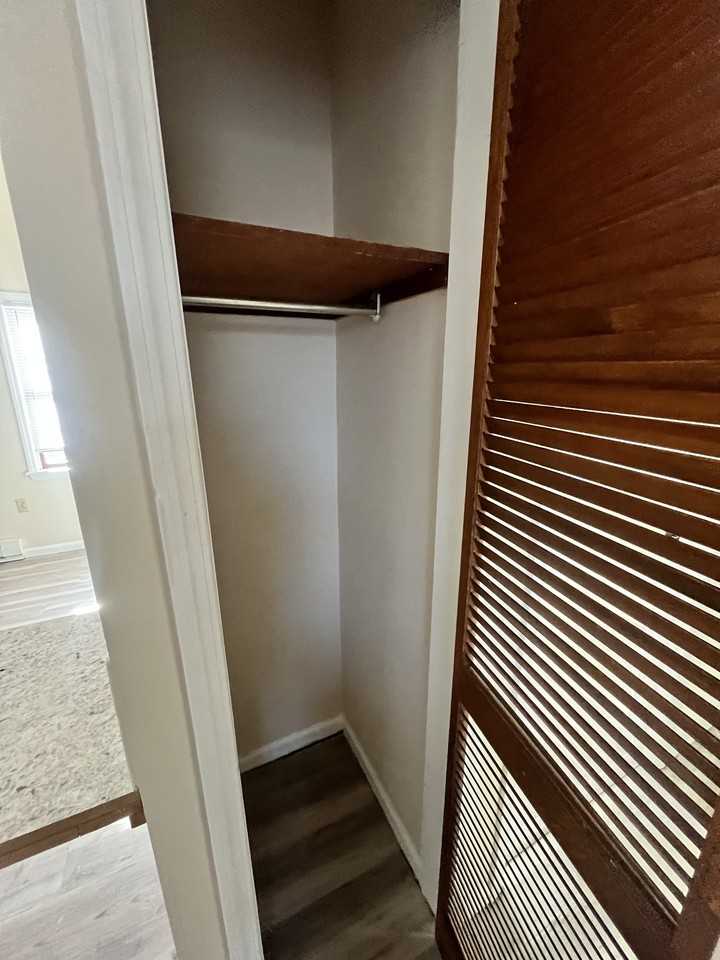 222 College Street Apt 2 - Photo 7 of 7