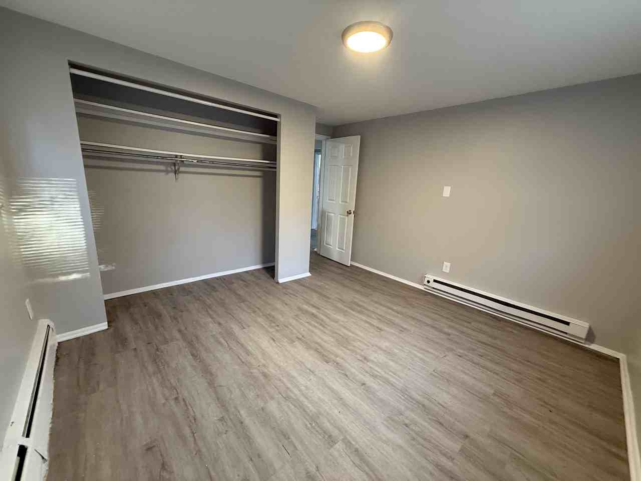 833 Seton Ave #4 - Photo 4 of 10