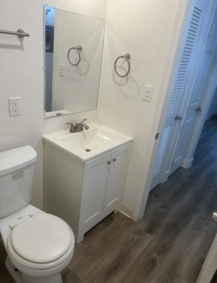 10335 White Rock Road - Photo 5 of 8