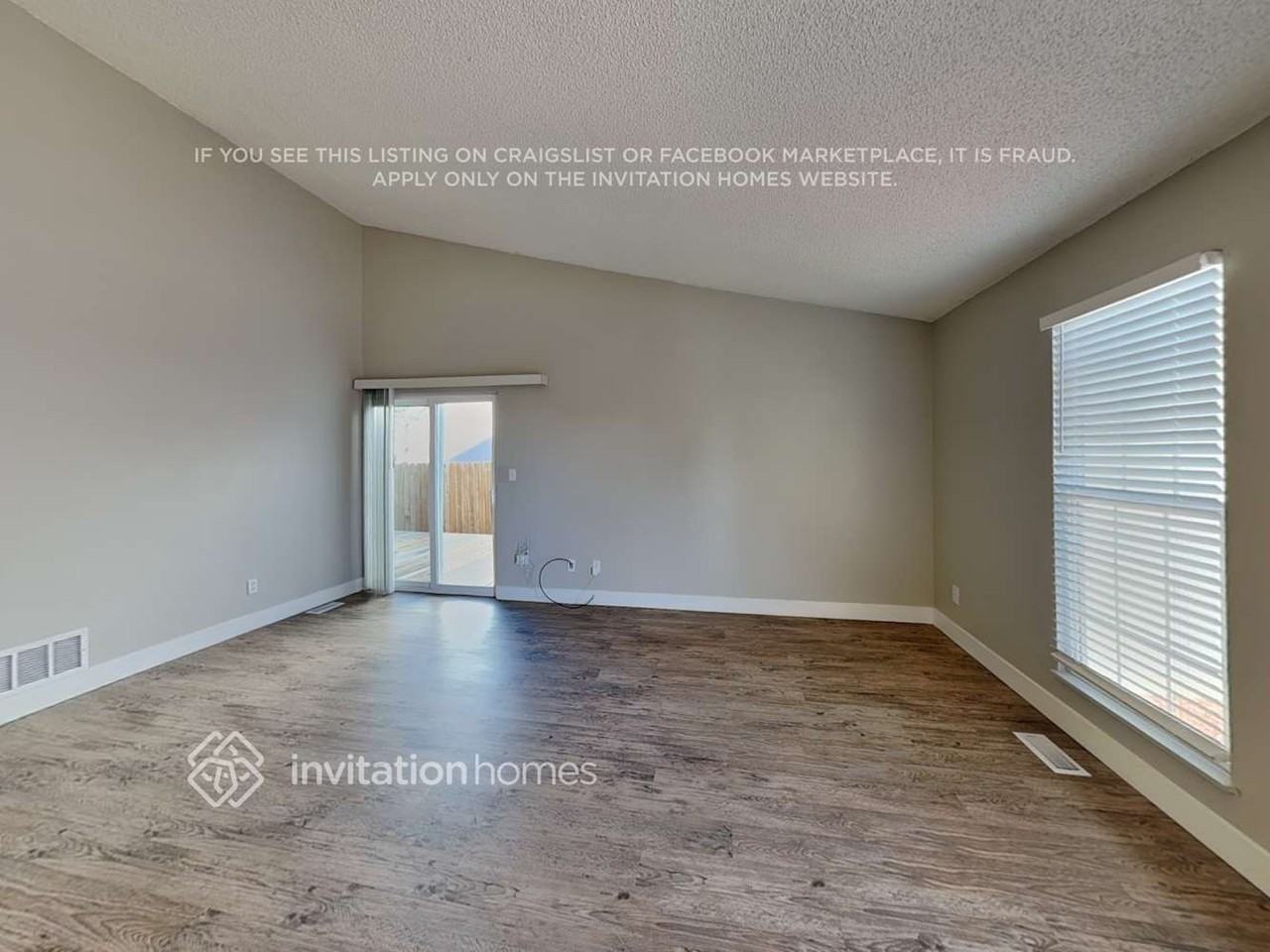 19857 E Cornell Ave - Photo 5 of 20