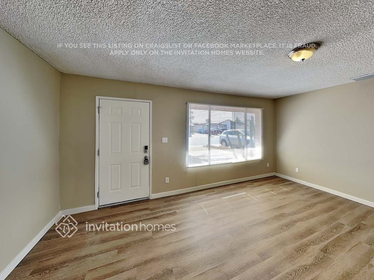 3844 W Acapulco Ln - Photo 3 of 19