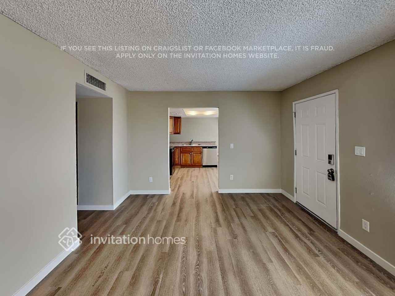 3844 W Acapulco Ln - Photo 5 of 19