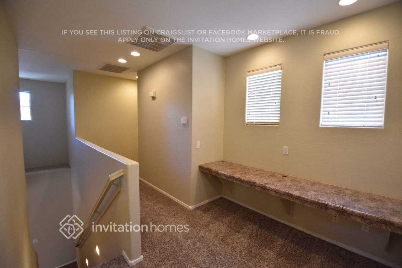 881 E Stottler Dr - Photo 4 of 12