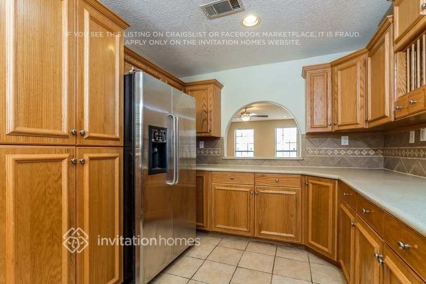 10482 Twin Circles Dr - Photo 6 of 15