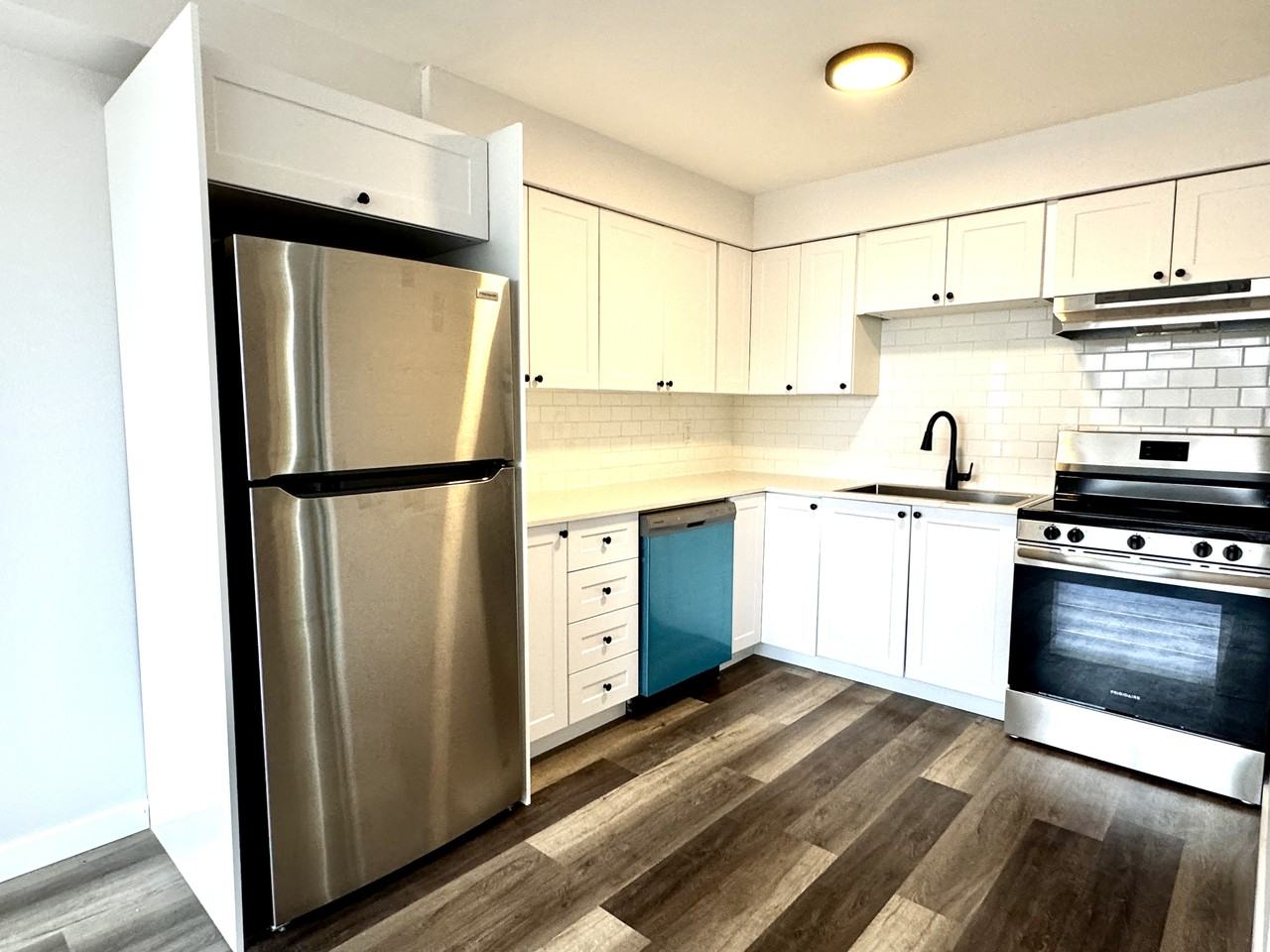 1985 Westcott Rd #305 - Photo 2 of 15