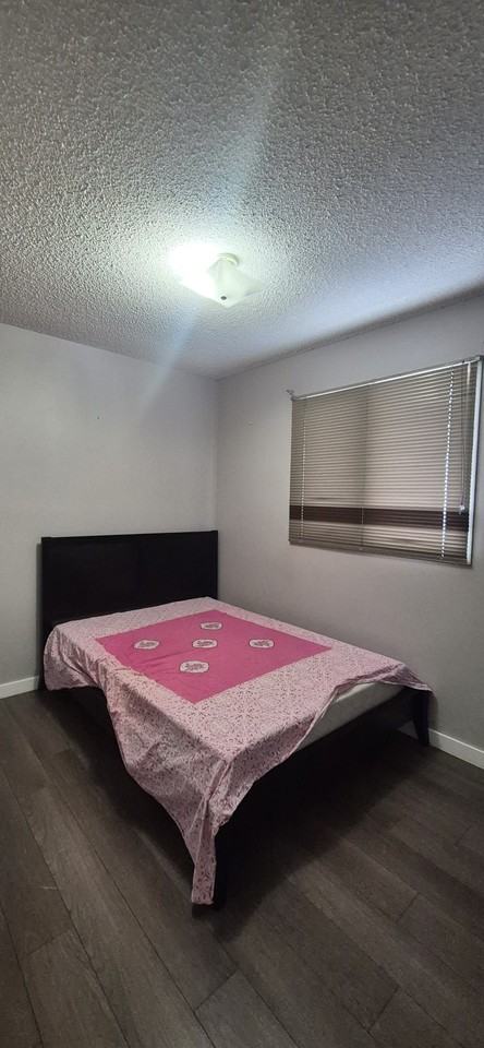 82 Rillwillow Pl #1 - Photo 4 of 11