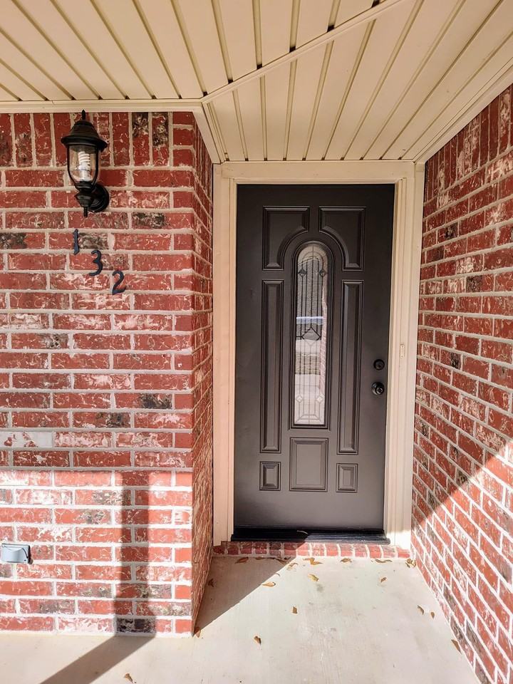 132 Greenleaf Dr #1 - Photo 3 of 20