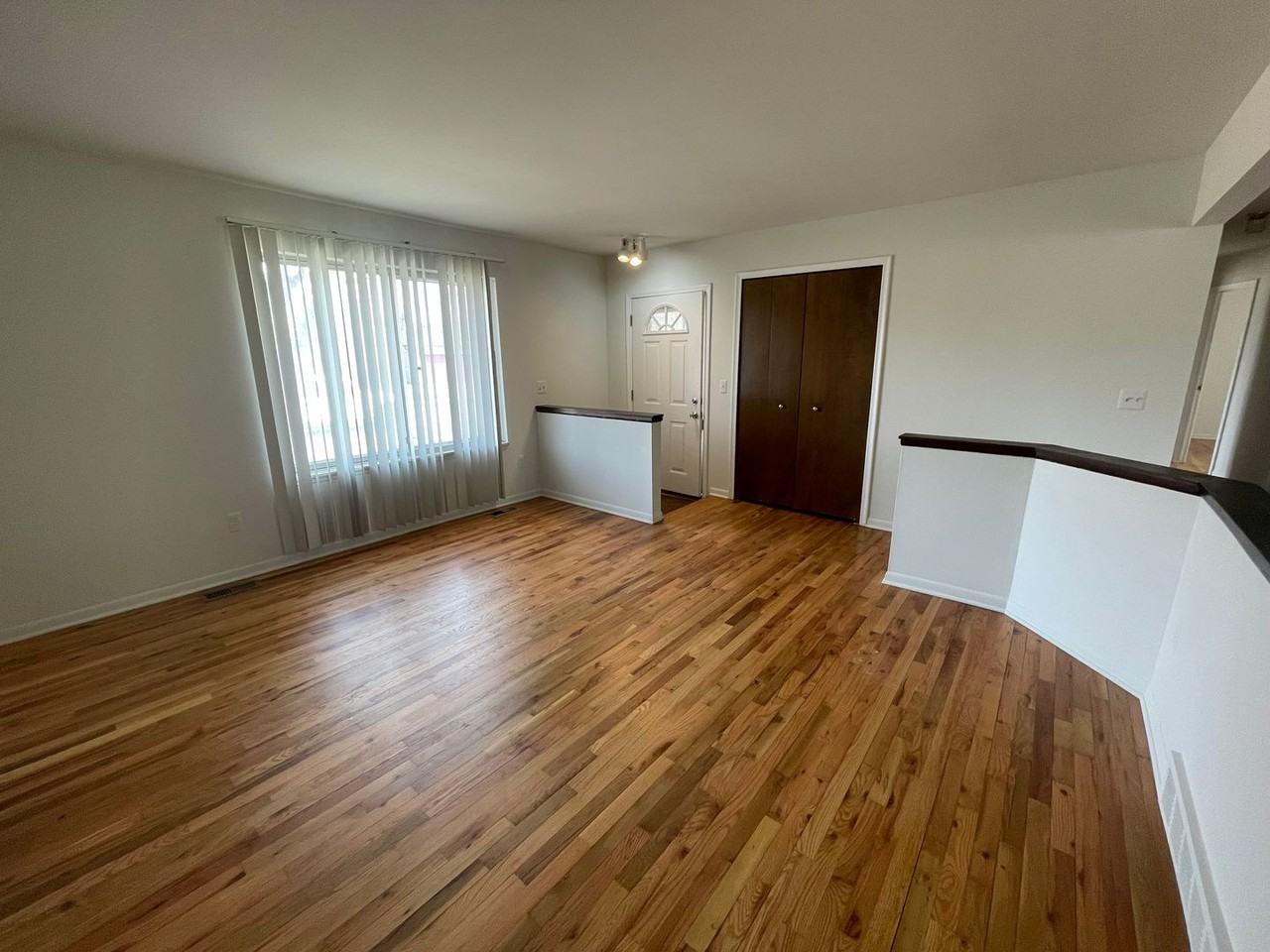 31287 Mc Namee - Photo 2 of 22