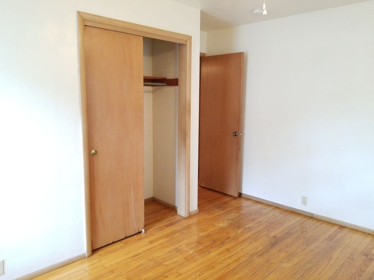 2318 Clark Ave - Photo 7 of 16