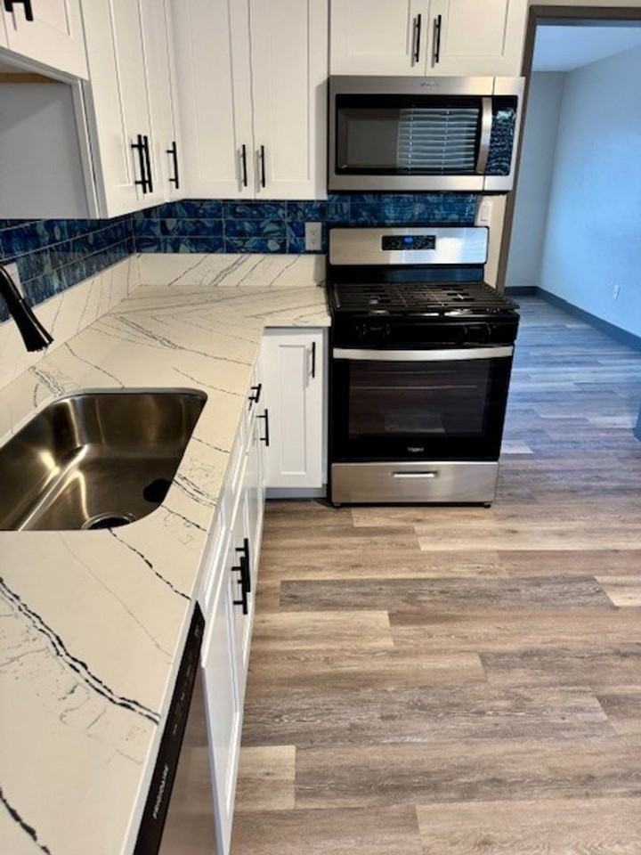 228 H St #C - Photo 3 of 22