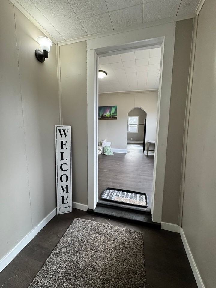 300 Charles St - Photo 6 of 30