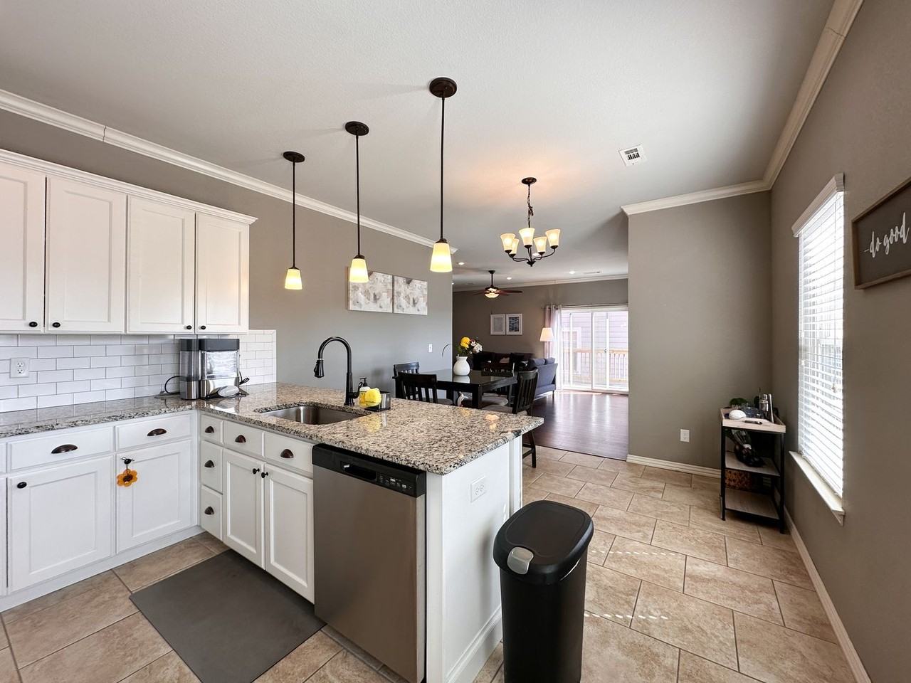 3807 W Pawnee Rd - Photo 7 of 19