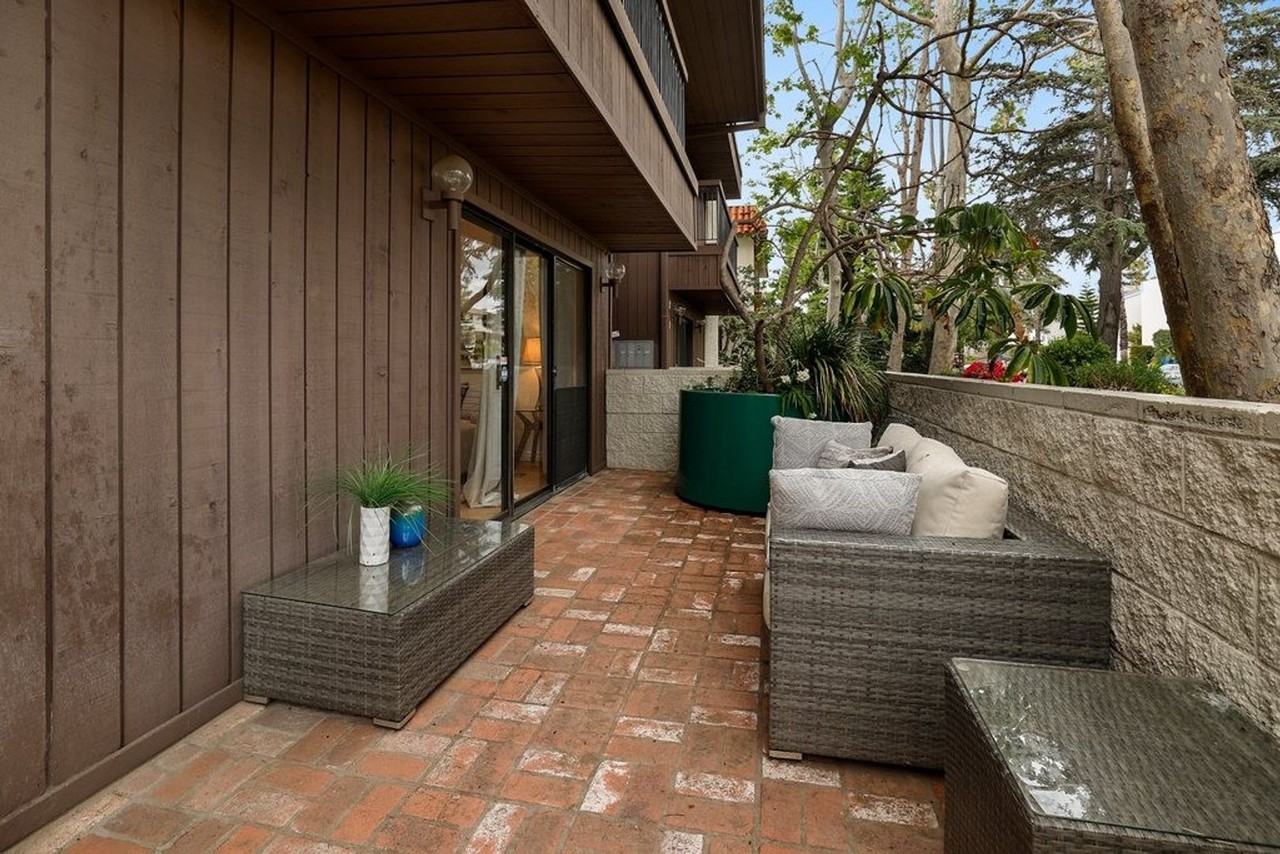 848 Lincoln Blvd #A - Photo 4 of 38