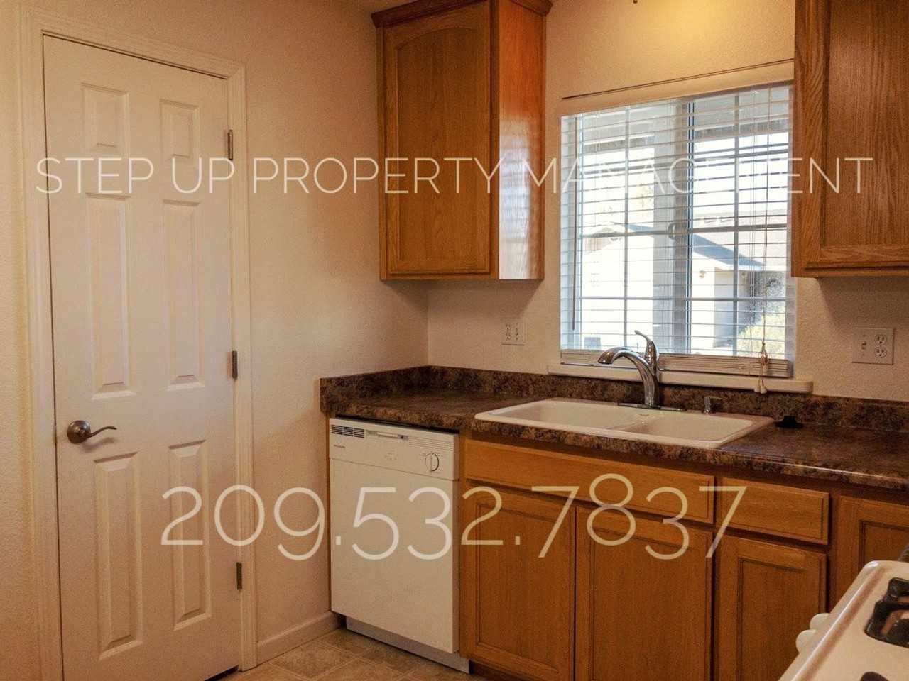 18012 Clouds Rest Rd - Photo 7 of 18