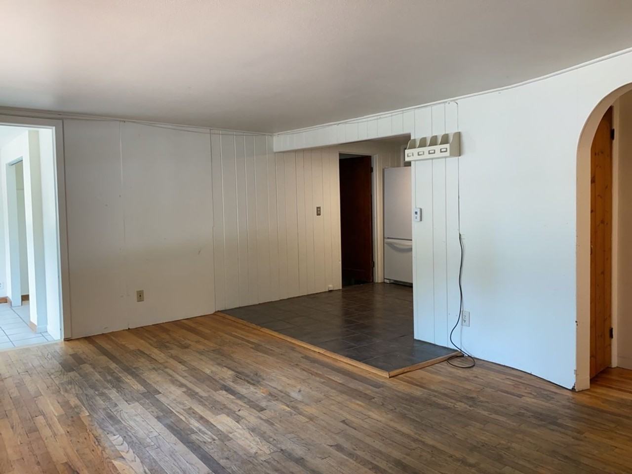 1140 W Myrtle St - Photo 2 of 25