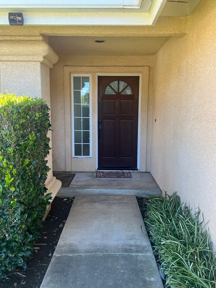 1830 Zircon Ave - Photo 3 of 23