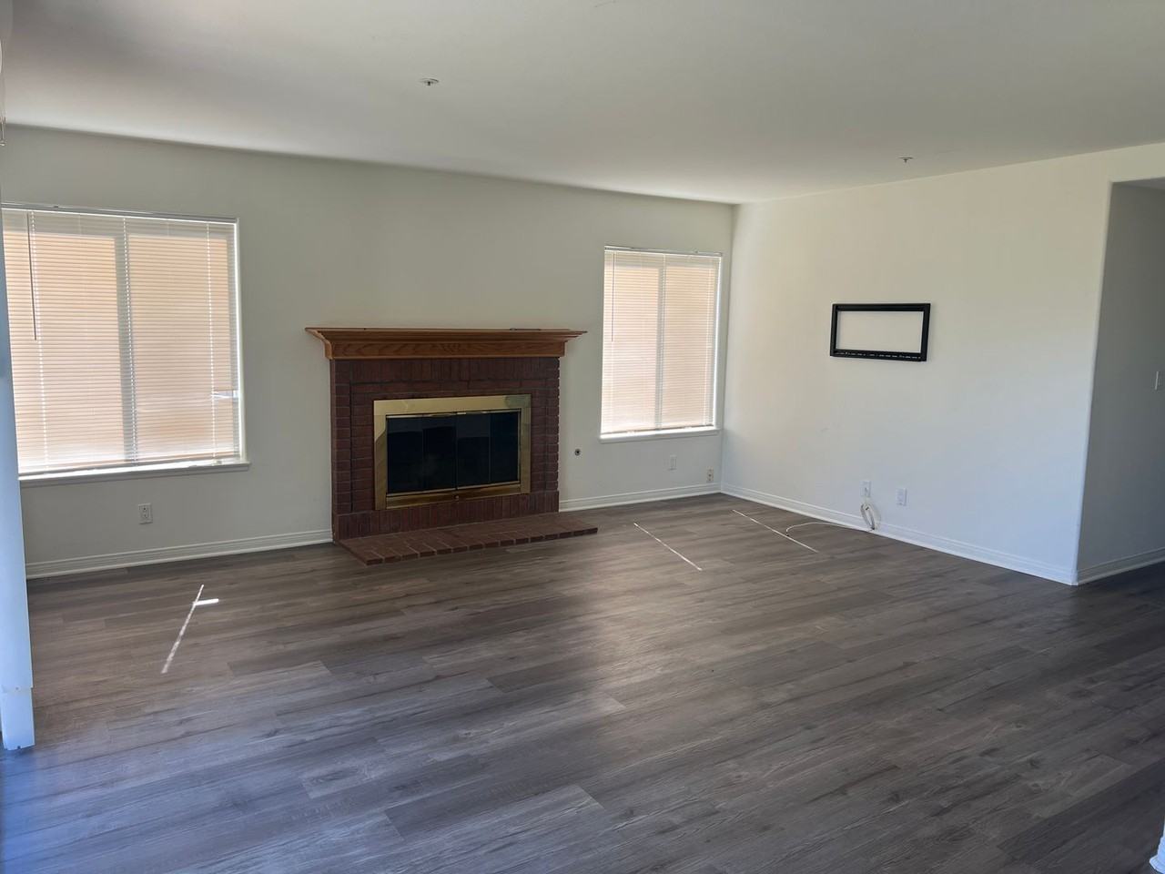 1830 Zircon Ave - Photo 7 of 23