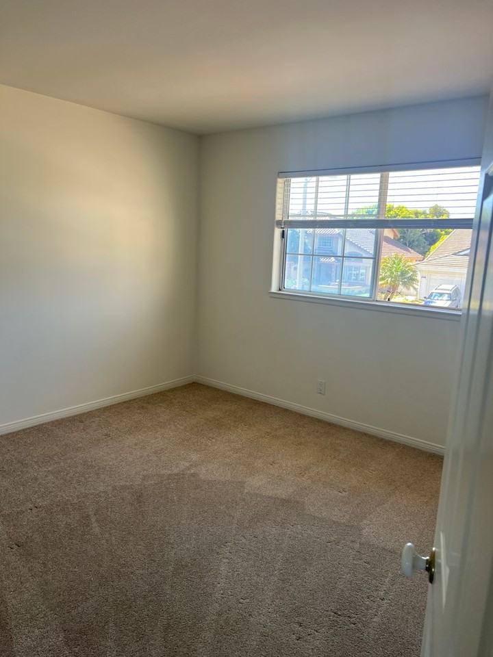 1830 Zircon Ave - Photo 7 of 20