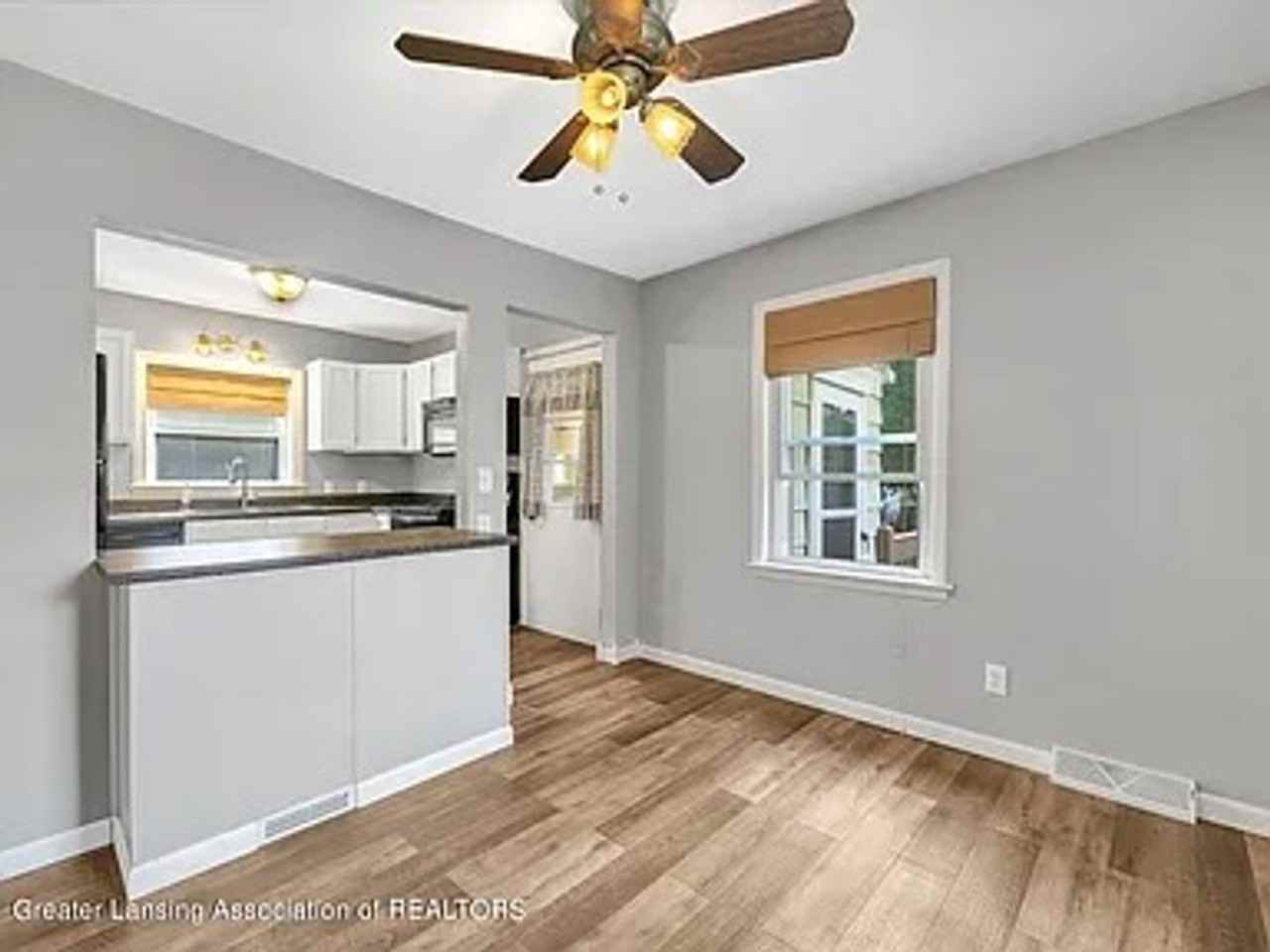 534 Glendale Ave - Photo 3 of 31