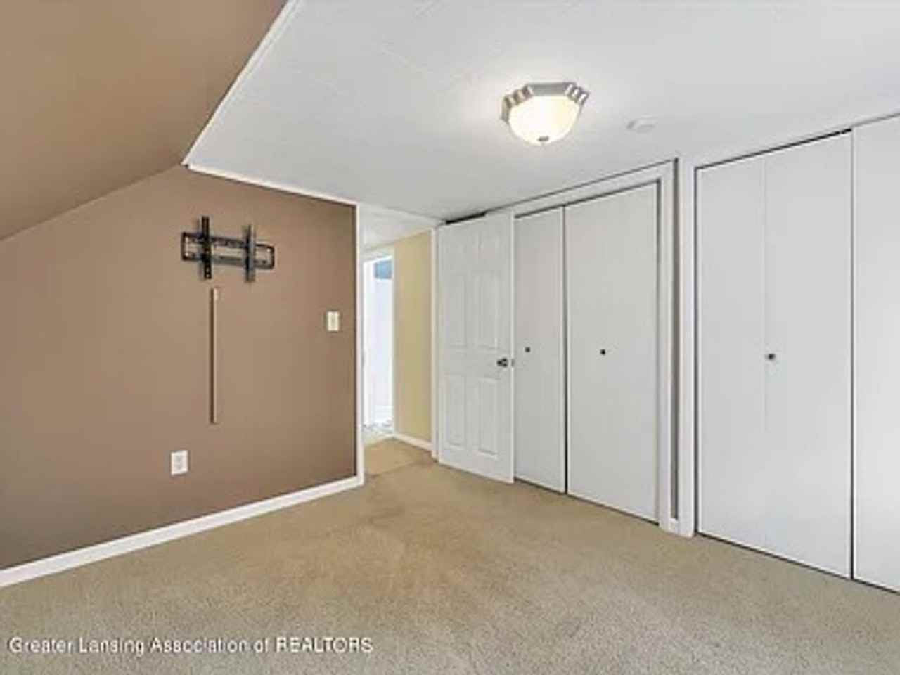 534 Glendale Ave - Photo 6 of 31