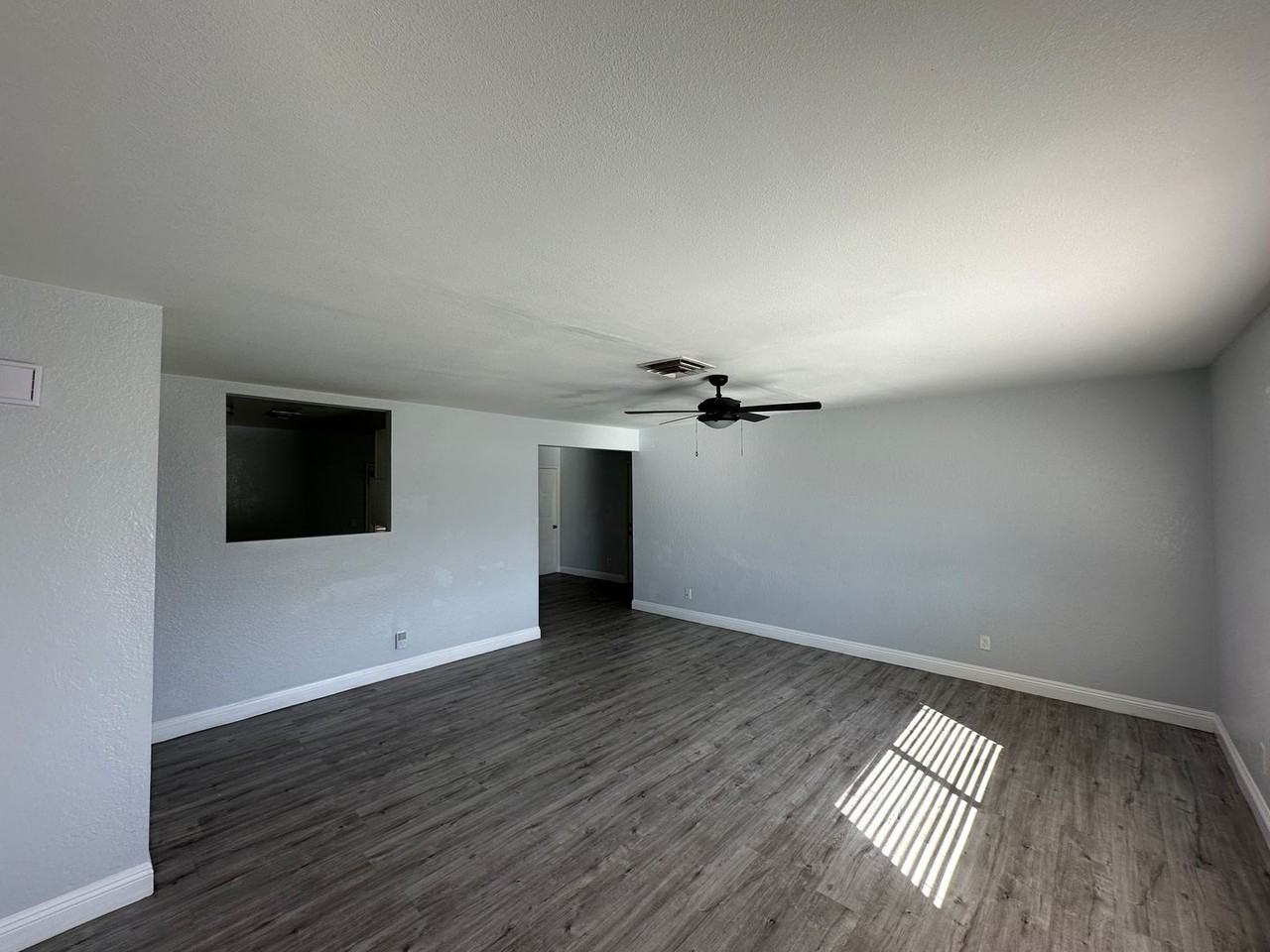 5075 San Anselmo St - Photo 3 of 28