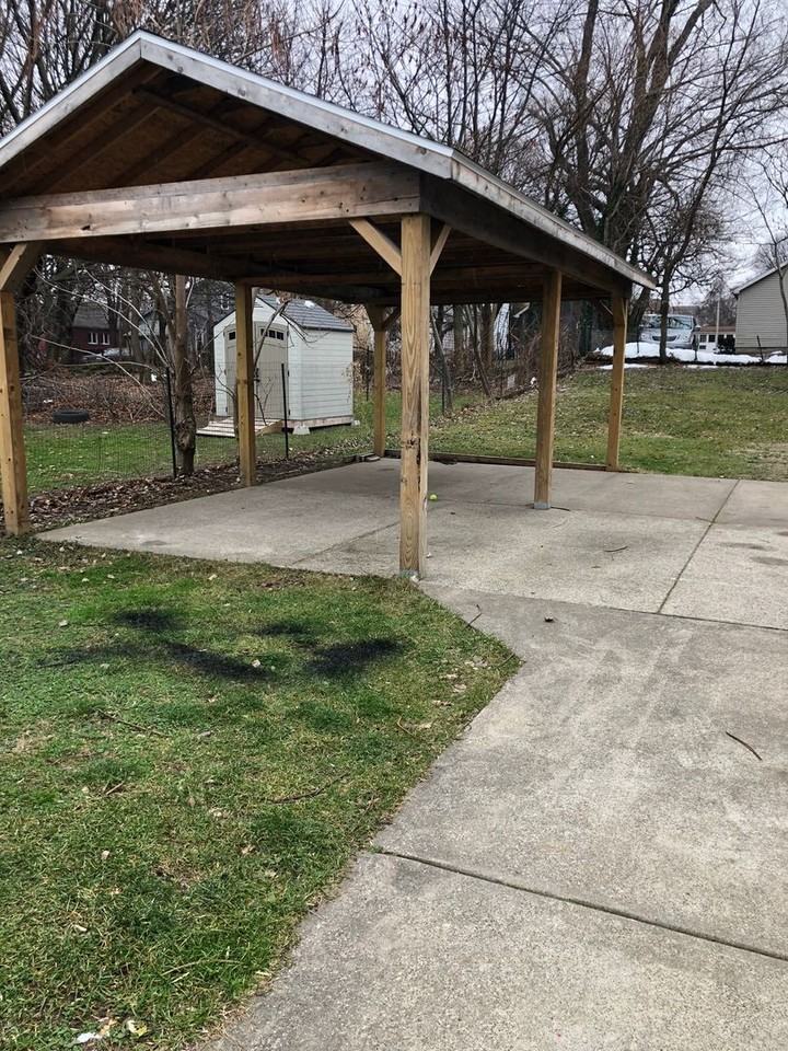 431 W 2nd St - Photo 3 of 19