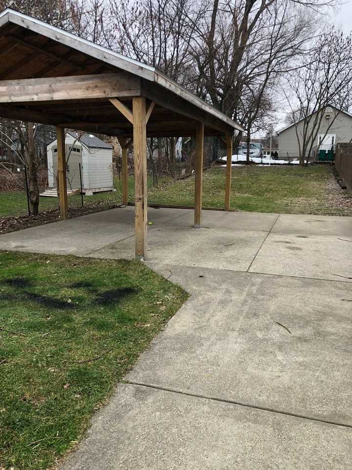 431 W 2nd St - Photo 4 of 19