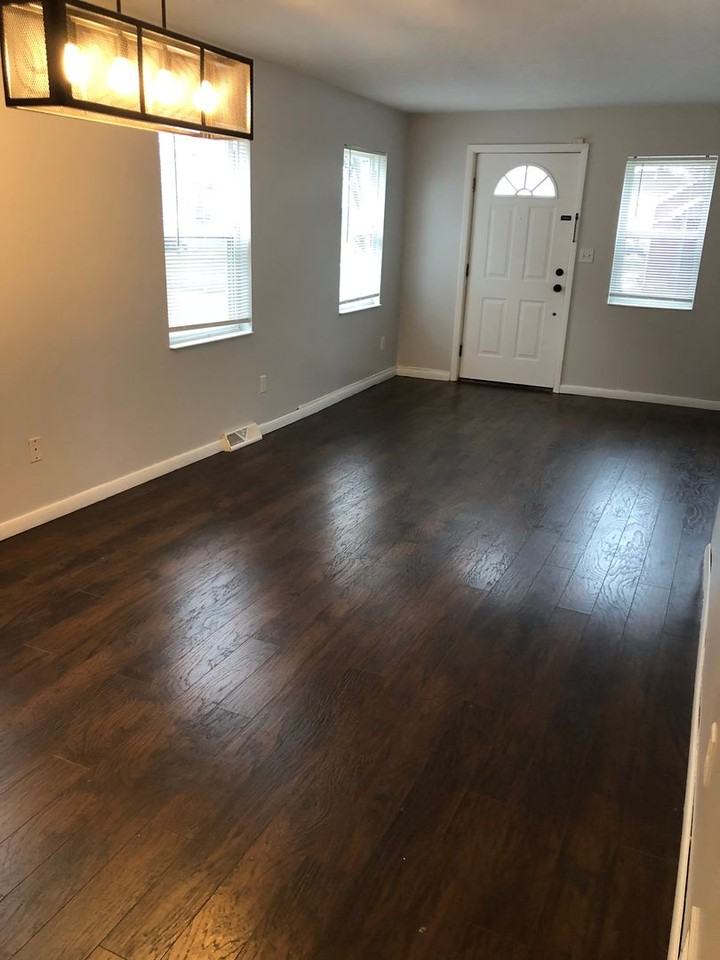 431 W 2nd St - Photo 6 of 19