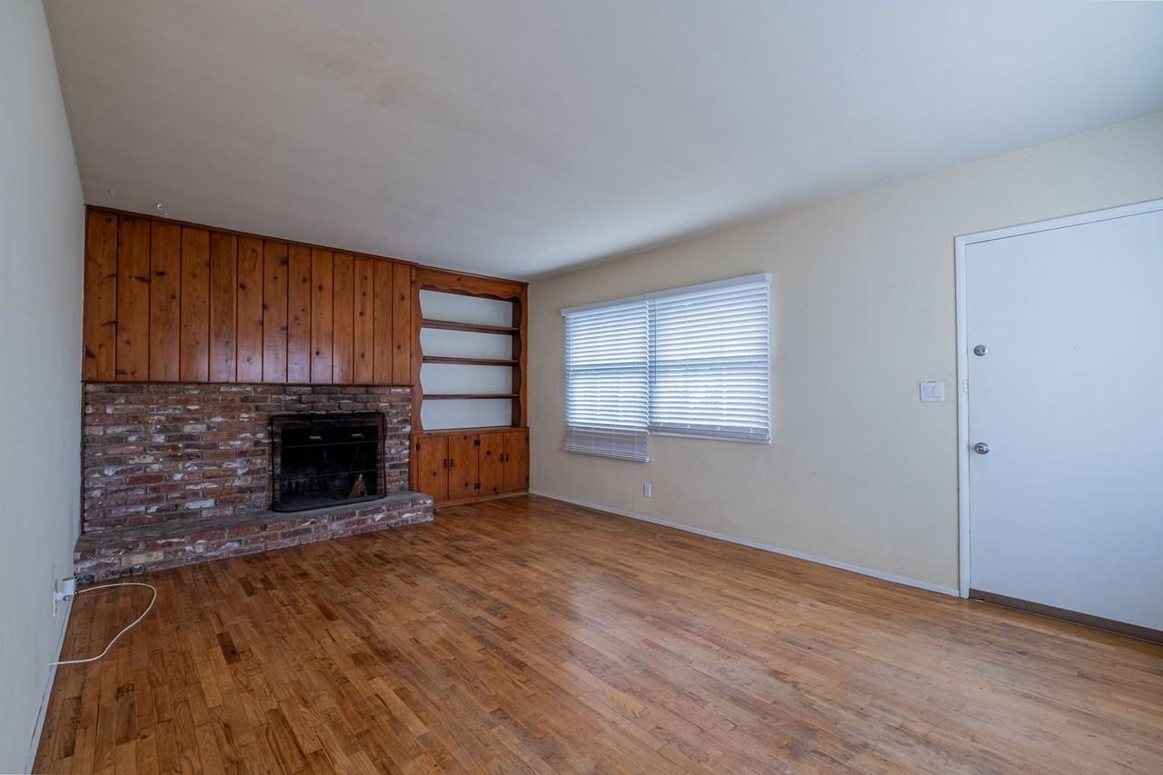 1504 S Catalina Ave - Photo 2 of 18