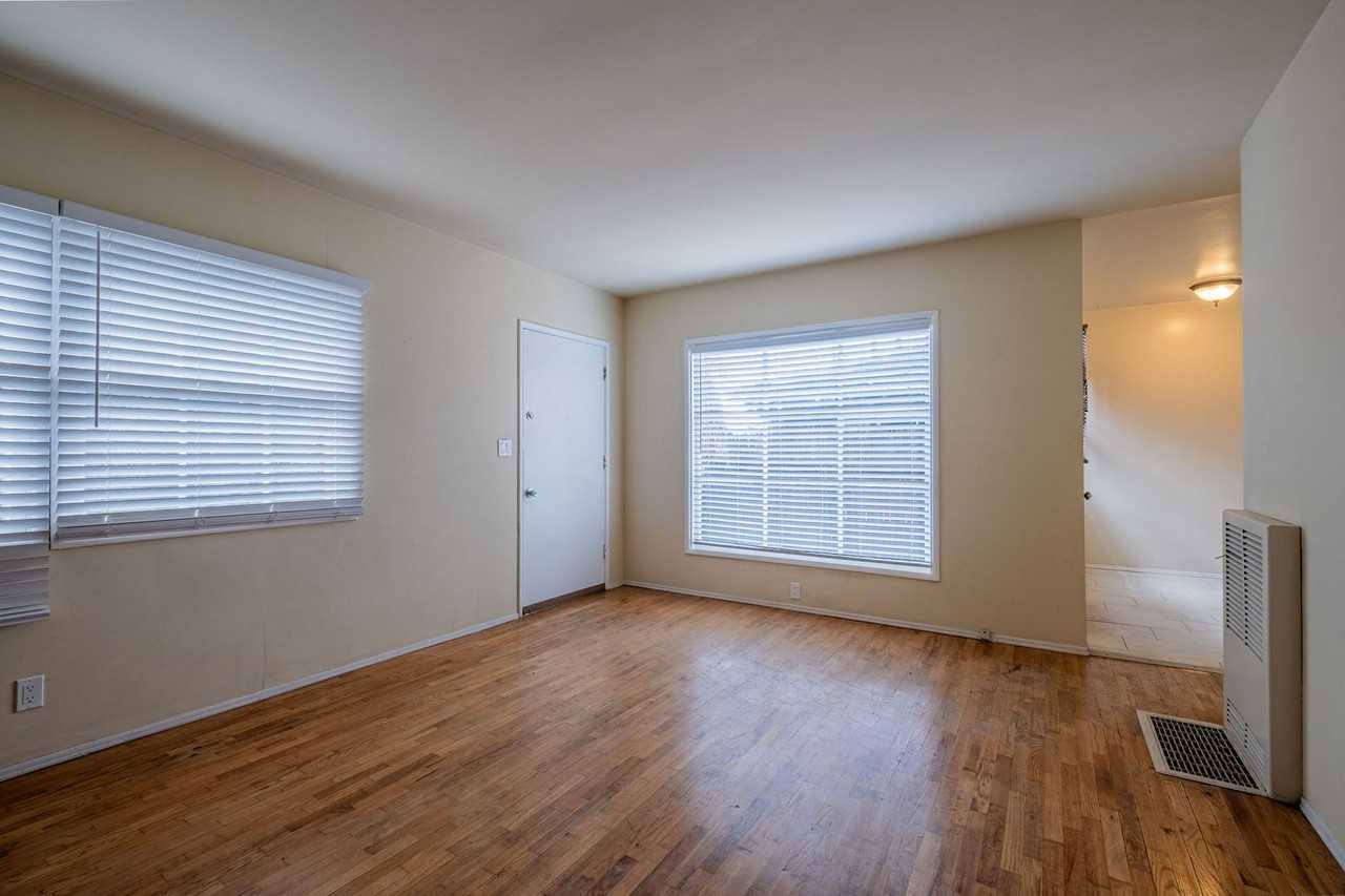 1504 S Catalina Ave - Photo 3 of 18