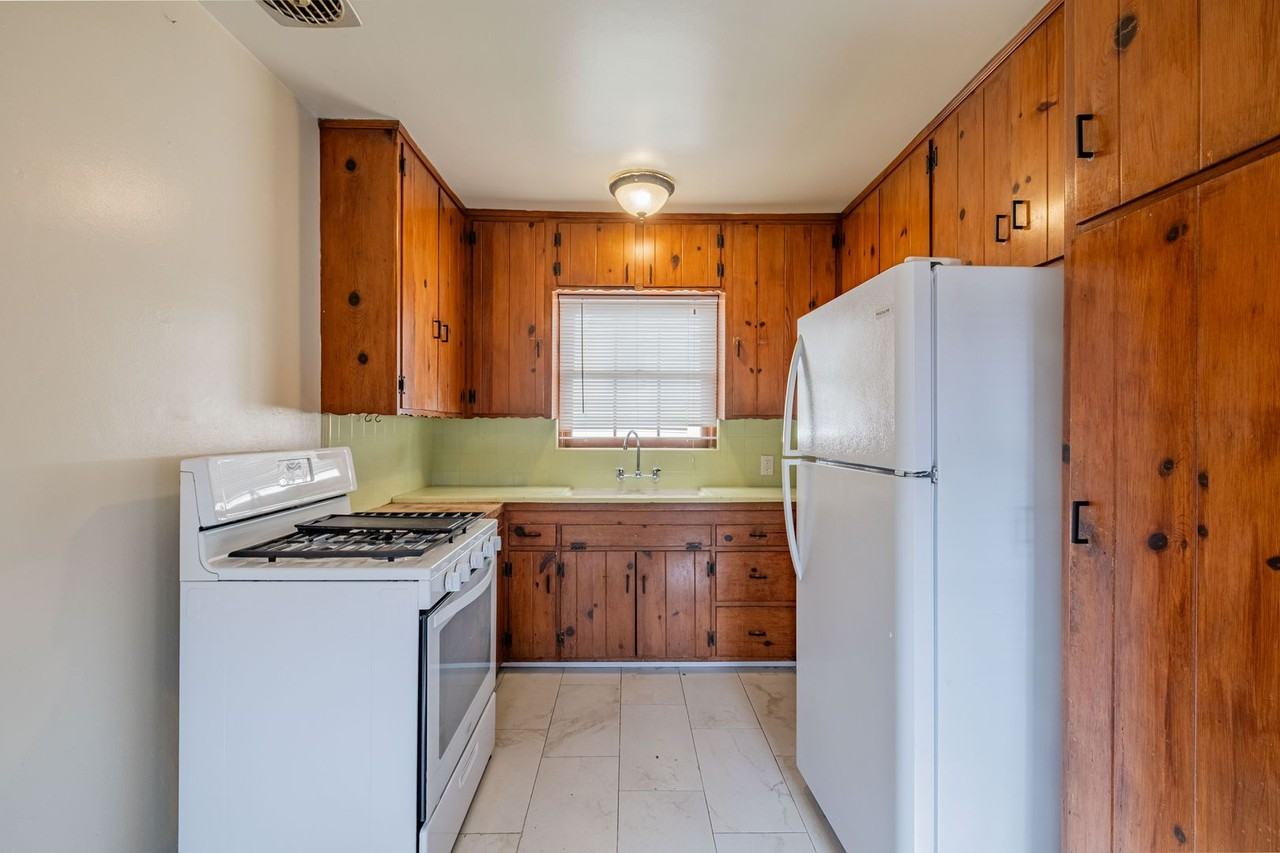 1504 S Catalina Ave - Photo 6 of 18