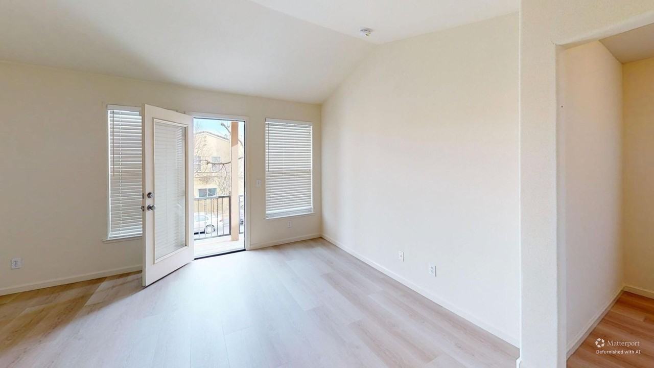 46 Arnold Dr - Photo 5 of 16