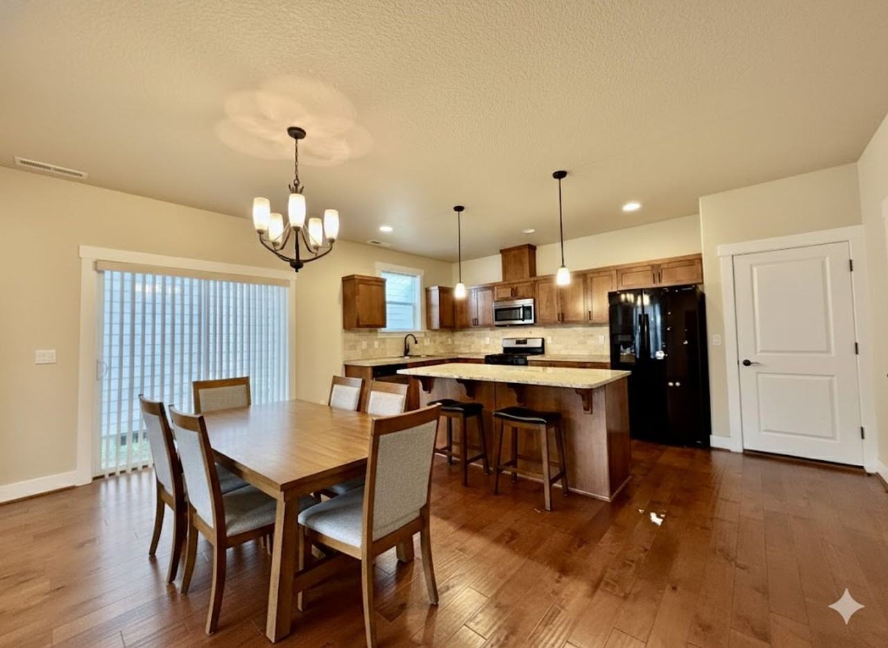 309 Sw 203rd Ter - Photo 5 of 23