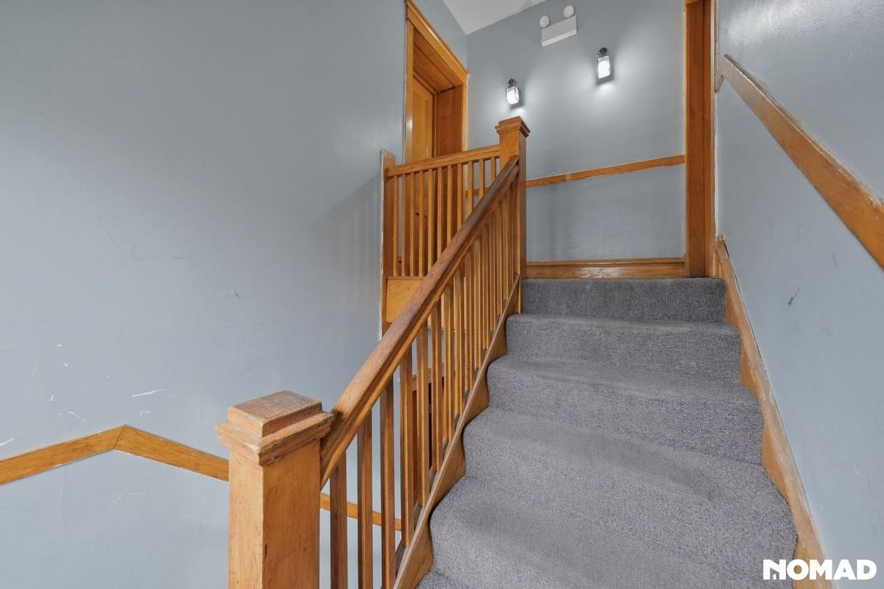 1638 S 50th Ct - Photo 4 of 32