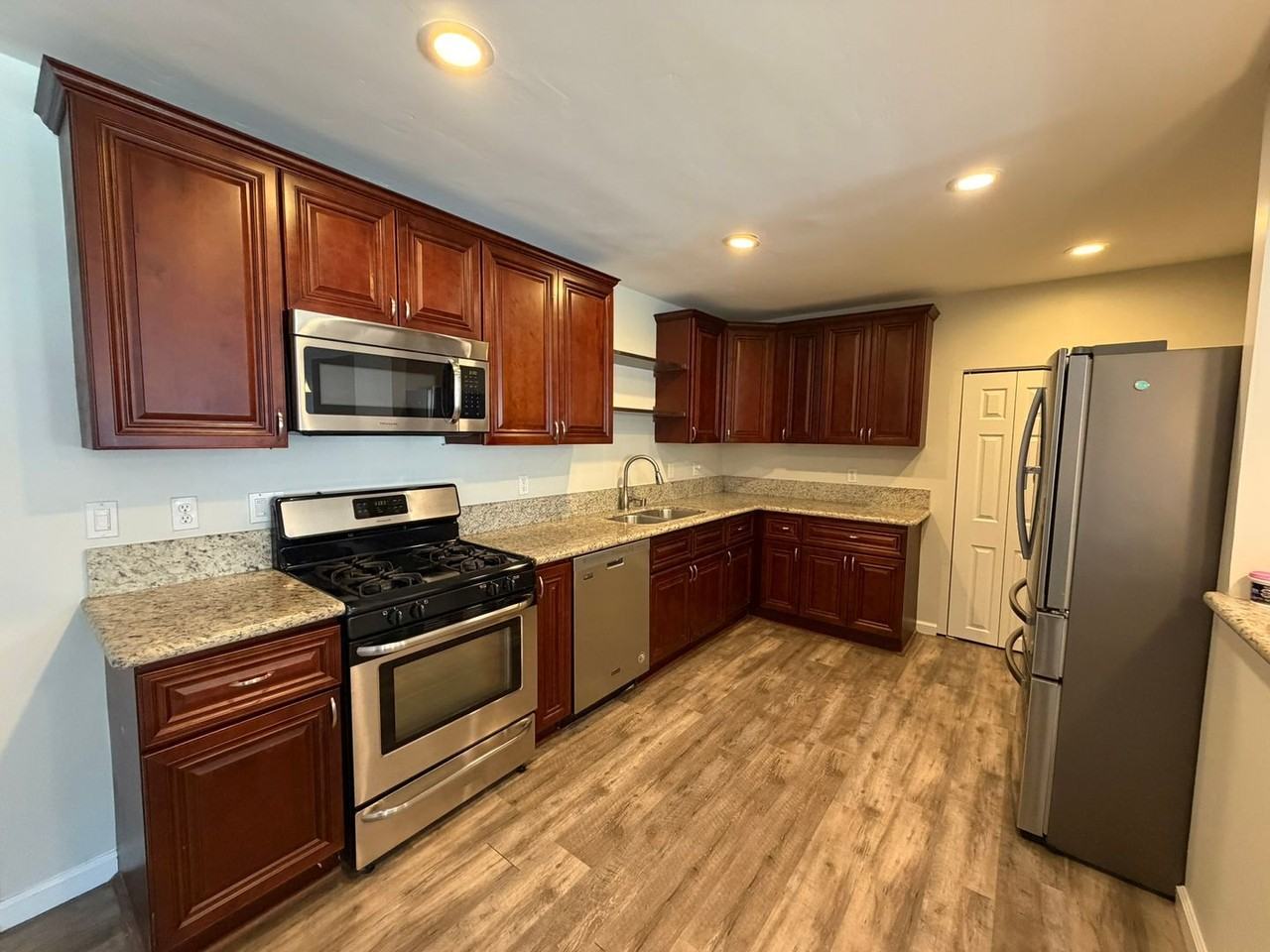 3618 Birdie Dr - Photo 6 of 20