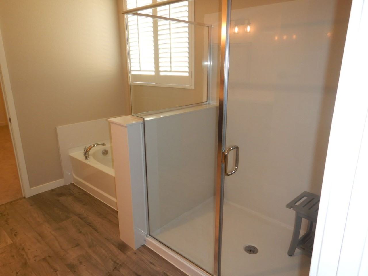 8377 Fenhollow Dr - Photo 5 of 12