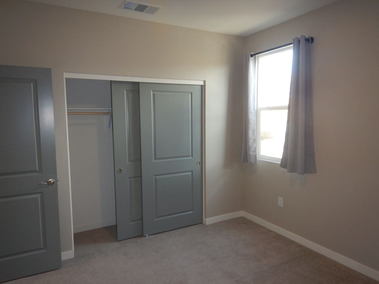 8377 Fenhollow Dr - Photo 7 of 12