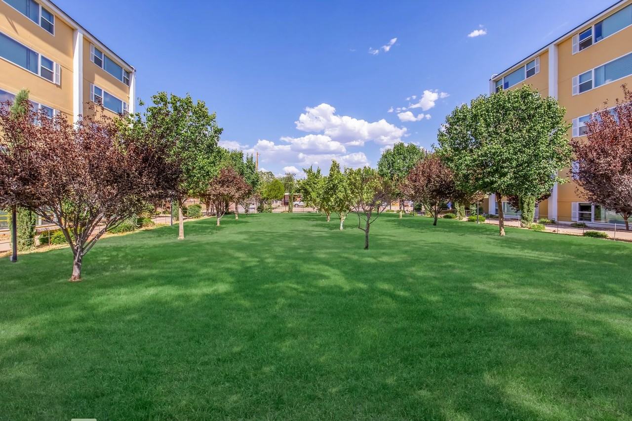 Villas del Paraiso - Photo 7 of 15