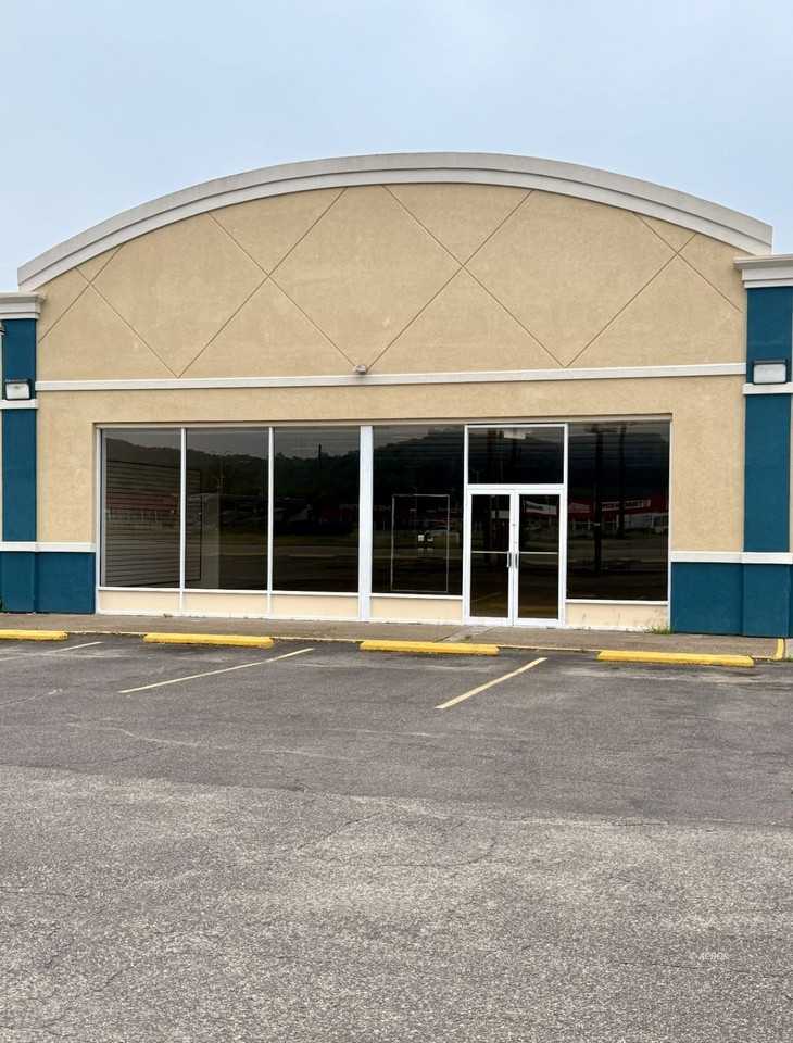 305 Upper River Rd - Photo 2 of 9