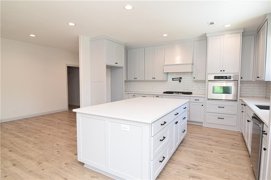 13734 Canal St - Photo 3 of 34