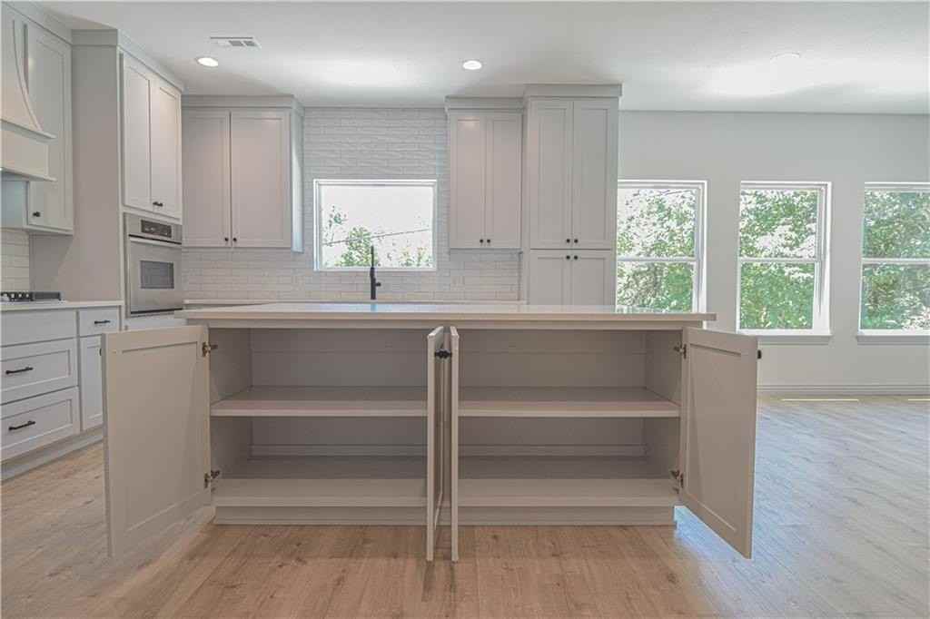 13734 Canal St - Photo 7 of 34