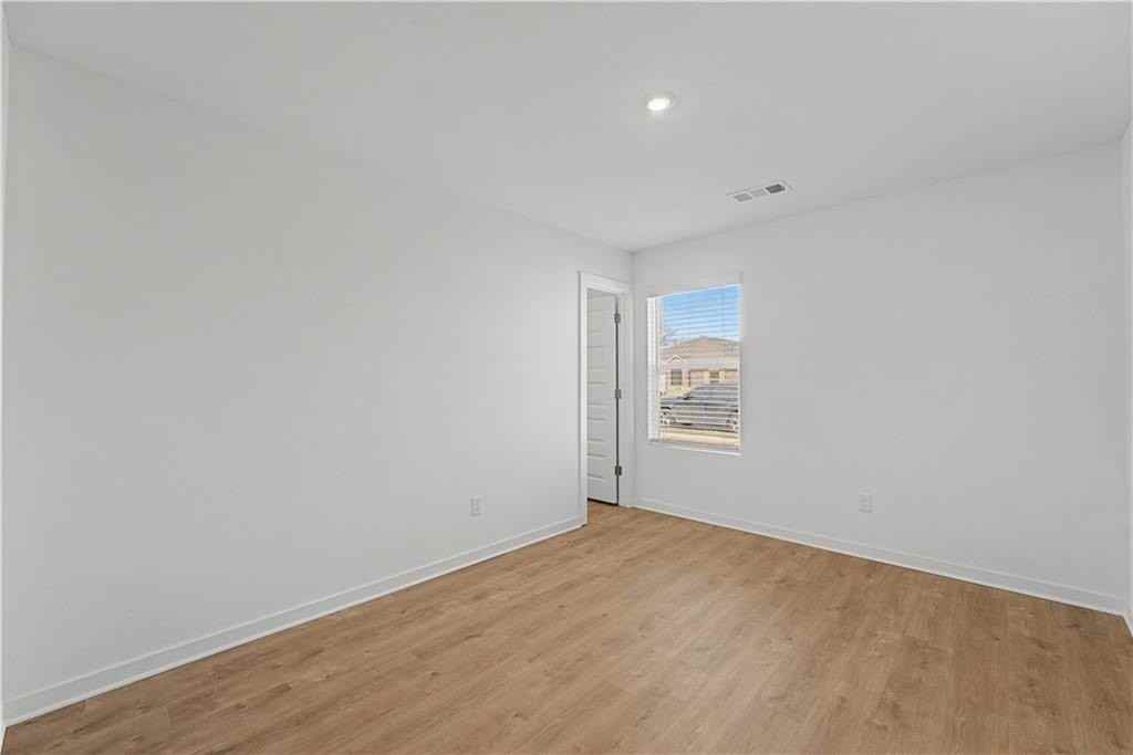 3021 Laredo Ln - Photo 3 of 22